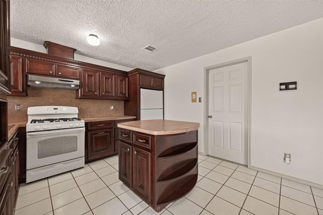 5206 Olana Drive, Houston, TX 77032