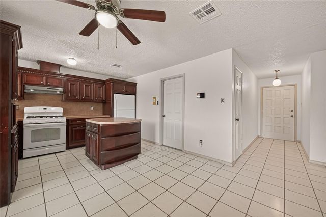5206 Olana Drive, Houston, TX 77032