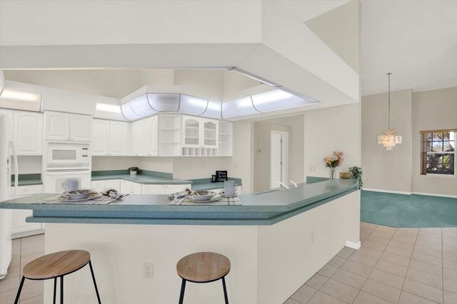 8606 CORAL CREEK LOOP, Hudson, FL 34667