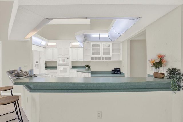 8606 CORAL CREEK LOOP, Hudson, FL 34667