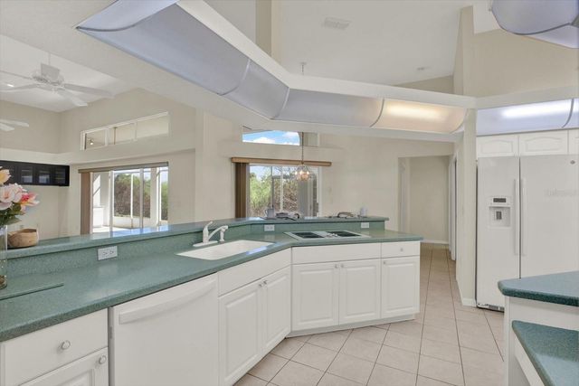 8606 CORAL CREEK LOOP, Hudson, FL 34667