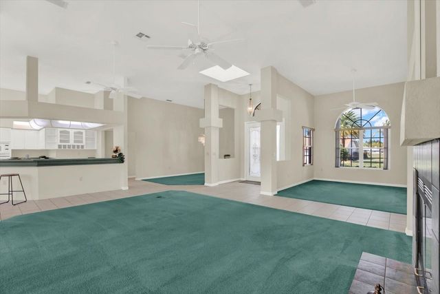 8606 CORAL CREEK LOOP, Hudson, FL 34667