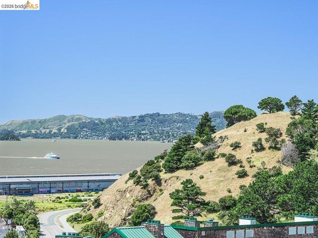 1400 Pinnacle Ct 401, Richmond, CA 94801
