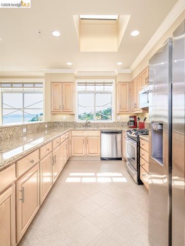 1400 Pinnacle Ct 401, Richmond, CA 94801