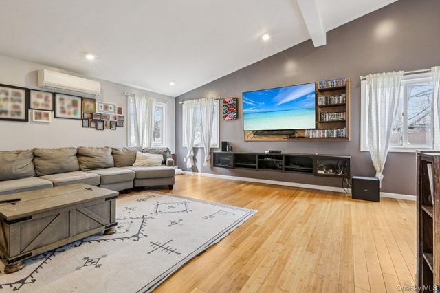 19 Parker Avenue, New City, NY 10956