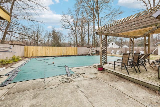 19 Parker Avenue, New City, NY 10956