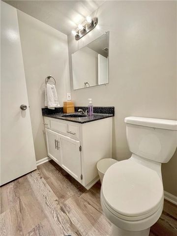408 E Main Unit 1 & 2 Street, Smithville, MO 64089