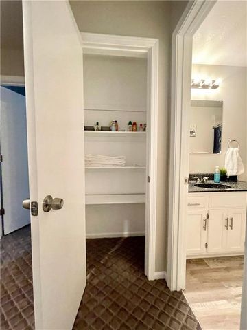 408 E Main Unit 1 & 2 Street, Smithville, MO 64089