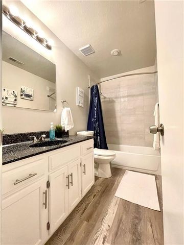 408 E Main Unit 1 & 2 Street, Smithville, MO 64089