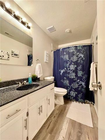 408 E Main Unit 1 & 2 Street, Smithville, MO 64089