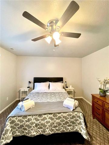 408 E Main Unit 1 & 2 Street, Smithville, MO 64089