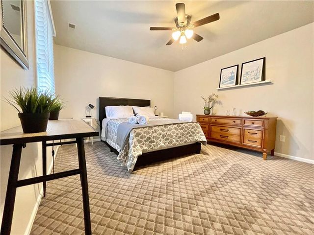 408 E Main Unit 1 & 2 Street, Smithville, MO 64089