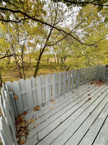 408 E Main Unit 1 & 2 Street, Smithville, MO 64089