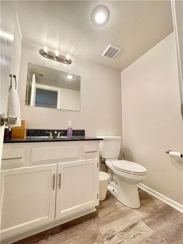 408 E Main Unit 1 & 2 Street, Smithville, MO 64089