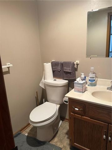 408 E Main Unit 1 & 2 Street, Smithville, MO 64089