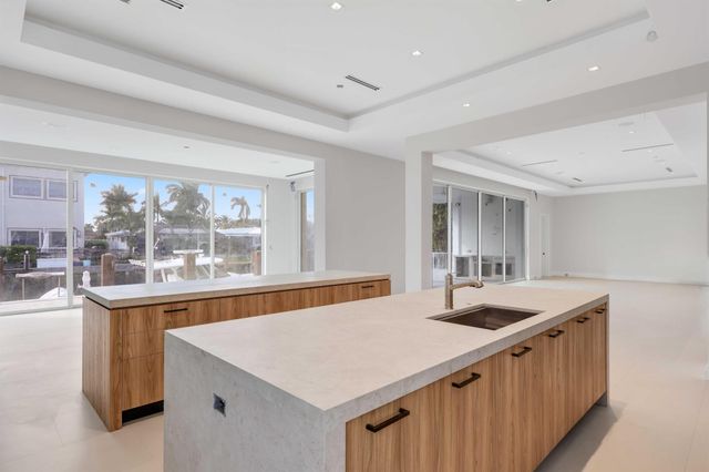 810 NE 70th Street, Boca Raton, FL 33487