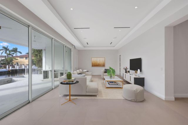 810 NE 70th Street, Boca Raton, FL 33487