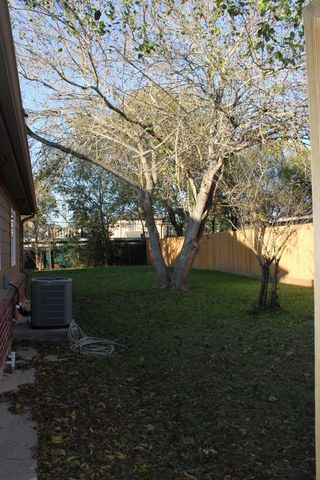 8201 Tareyton Lane, Houston, TX 77075