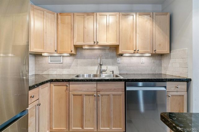 1121 Albion Street 207, Denver, CO 80220