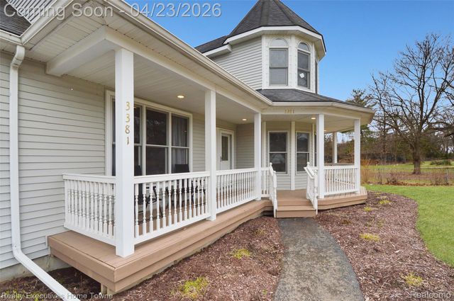 3381 Rockhaven Avenue, Rochester Hills, MI 48309