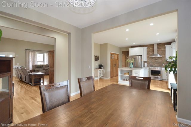 3381 Rockhaven Avenue, Rochester Hills, MI 48309