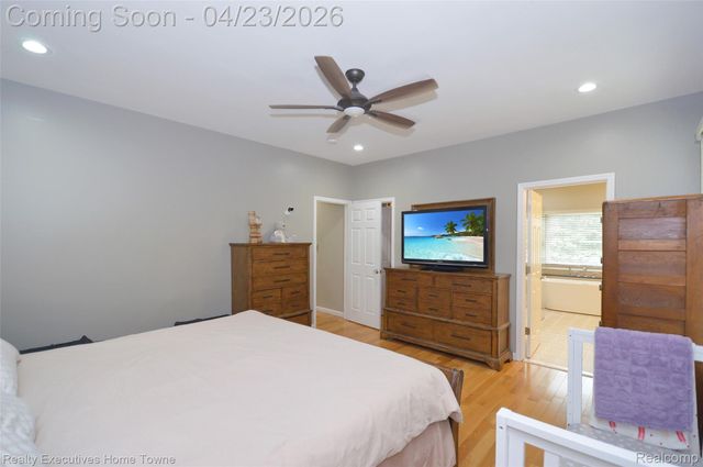 3381 Rockhaven Avenue, Rochester Hills, MI 48309