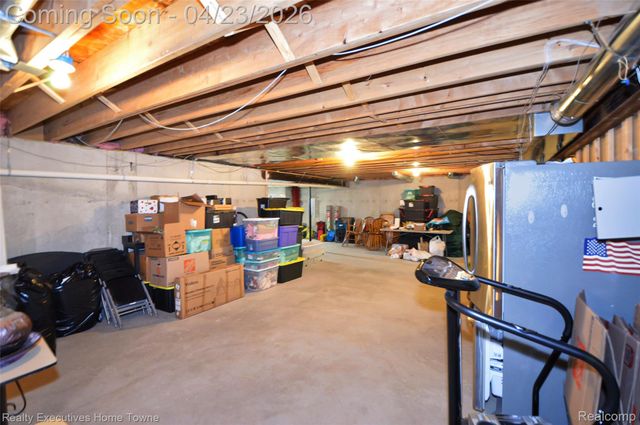 3381 Rockhaven Avenue, Rochester Hills, MI 48309