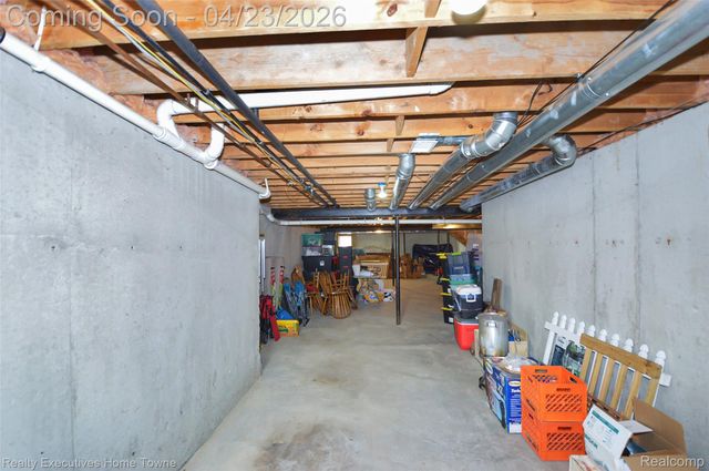 3381 Rockhaven Avenue, Rochester Hills, MI 48309