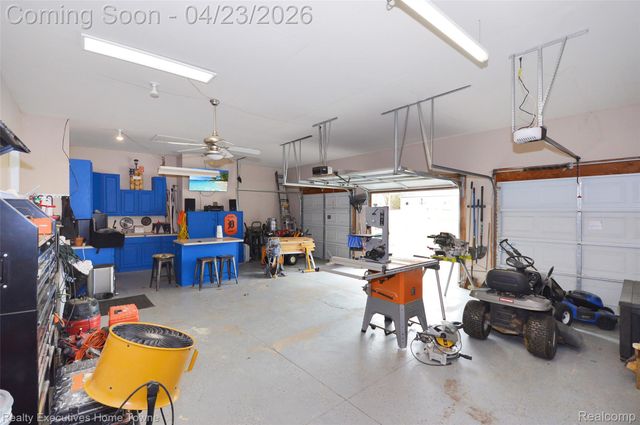 3381 Rockhaven Avenue, Rochester Hills, MI 48309