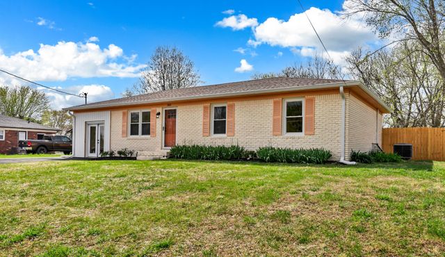 3909 Tanglewood Dr, Hopkinsville, KY 42240