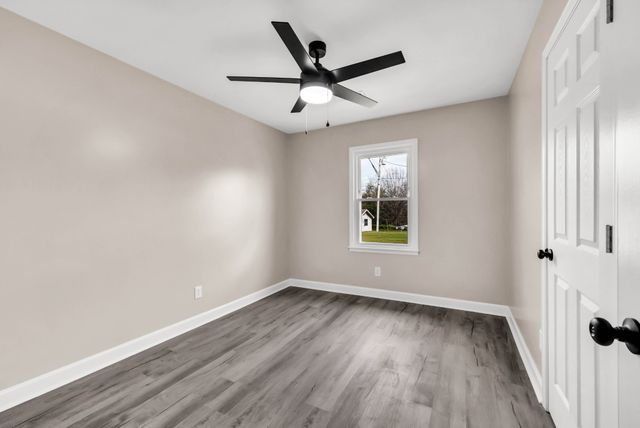 3909 Tanglewood Dr, Hopkinsville, KY 42240