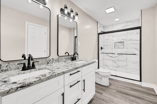 3909 Tanglewood Dr, Hopkinsville, KY 42240