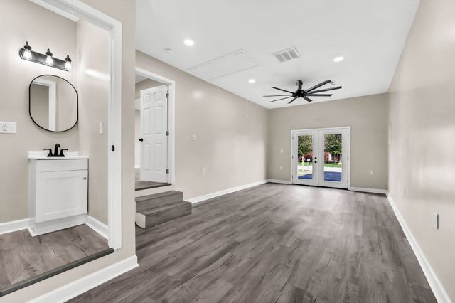 3909 Tanglewood Dr, Hopkinsville, KY 42240