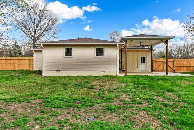 3909 Tanglewood Dr, Hopkinsville, KY 42240