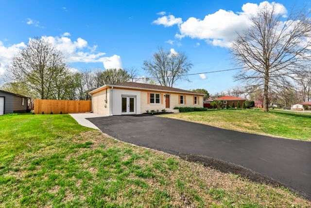 3909 Tanglewood Dr, Hopkinsville, KY 42240
