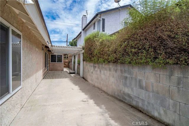 437 S 3rd Avenue, La Puente, CA 91746