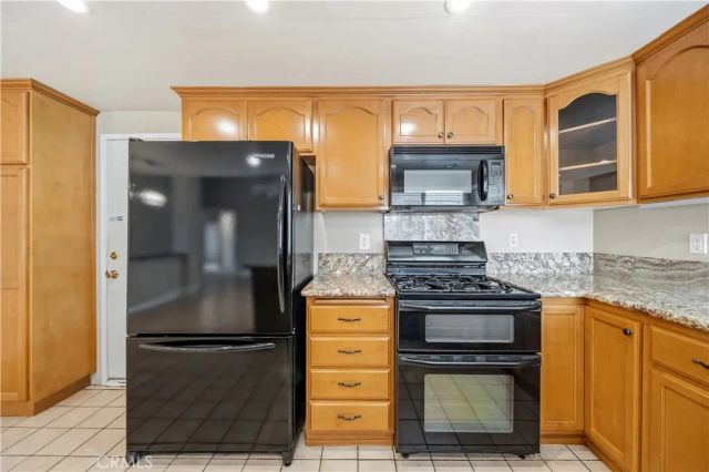 437 S 3rd Avenue, La Puente, CA 91746
