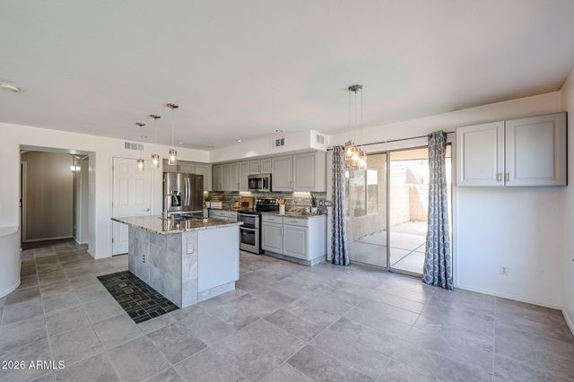 13652 W ROVEY Avenue, Litchfield Park, AZ 85340