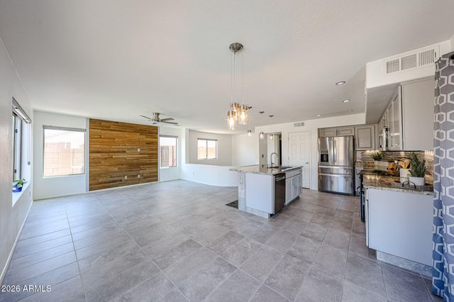 13652 W ROVEY Avenue, Litchfield Park, AZ 85340