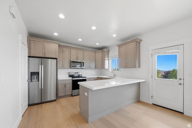 5184 W WINDOM RD, Herriman, UT 84096