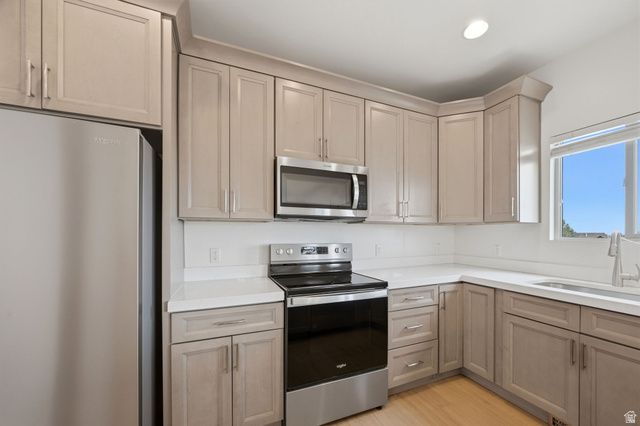 5184 W WINDOM RD, Herriman, UT 84096