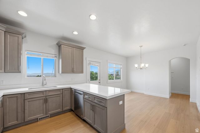 5184 W WINDOM RD, Herriman, UT 84096