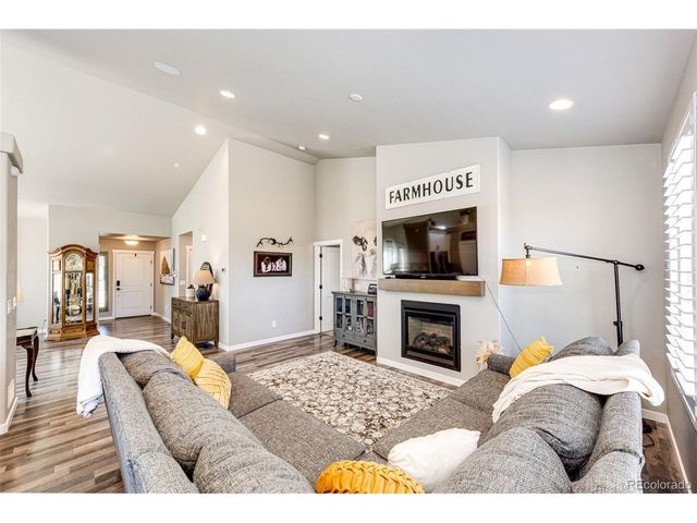 1951 Ruffino Dr, Colorado Springs, CO 80921