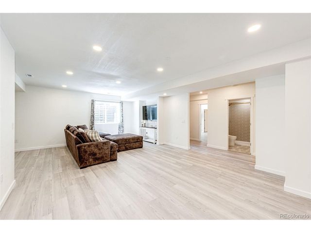 1951 Ruffino Dr, Colorado Springs, CO 80921