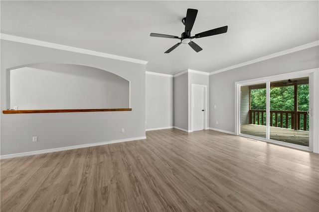 8 Faye Lane, Bella Vista, AR 72714