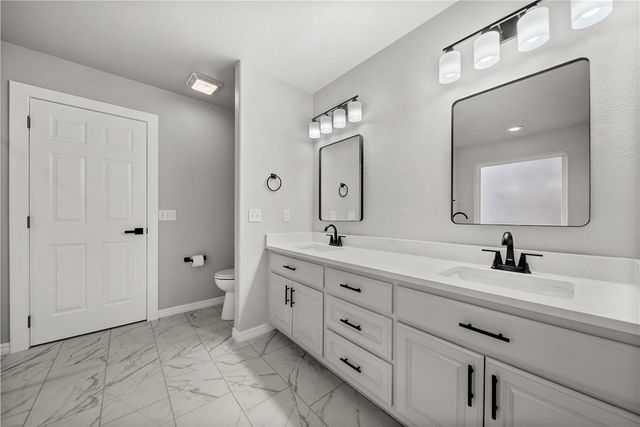 8 Faye Lane, Bella Vista, AR 72714
