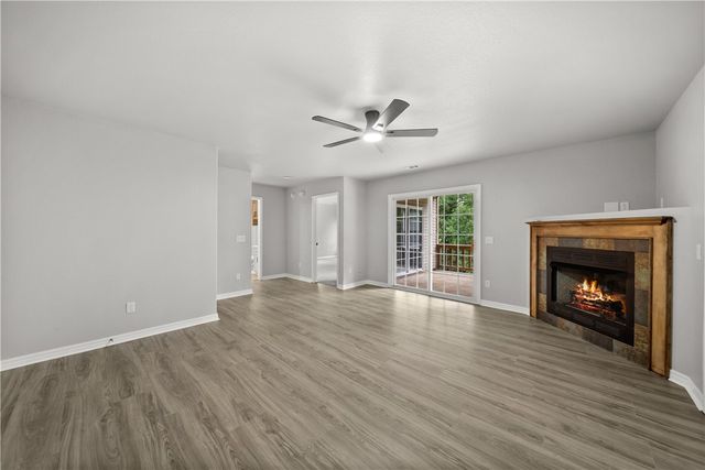 8 Faye Lane, Bella Vista, AR 72714