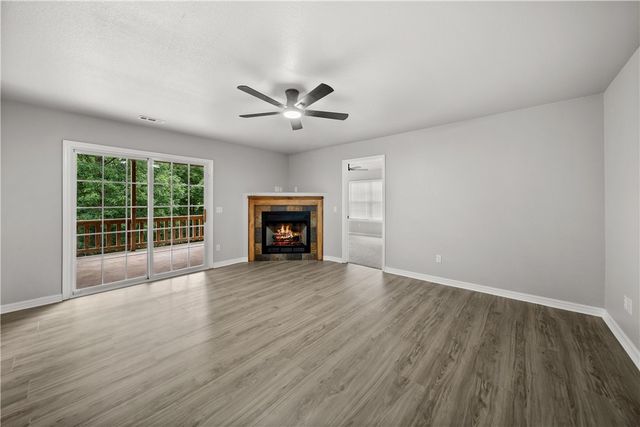 8 Faye Lane, Bella Vista, AR 72714
