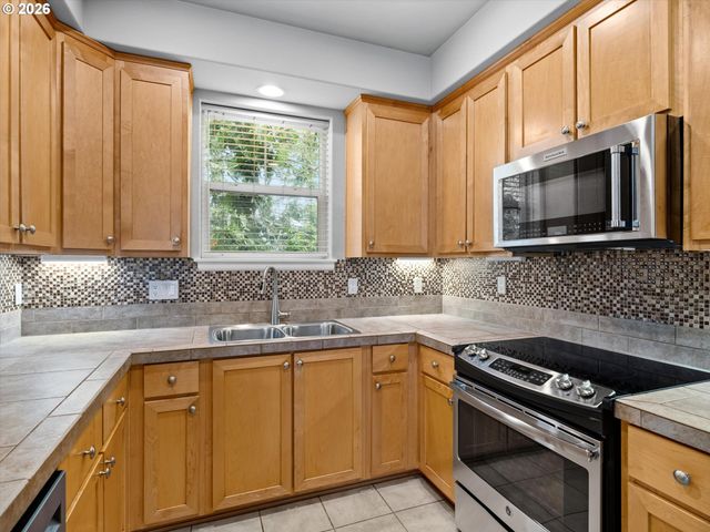 10855 Sw 130TH Ave, Portland, OR 97223