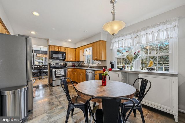 21 FARMINGDALE LN, Newark, DE 19711